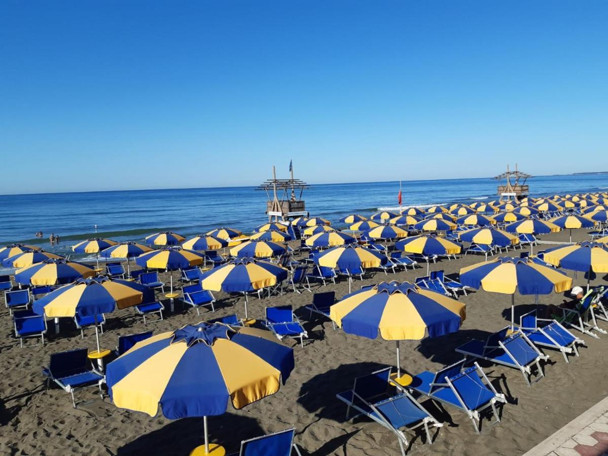 Hotel Tirreno Latina Eksteriør billede